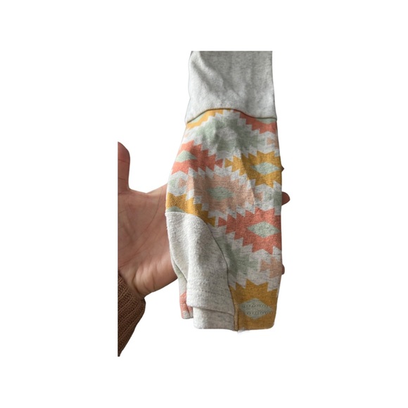 AMPERSAND SWEATER MED - Picture 3 of 6